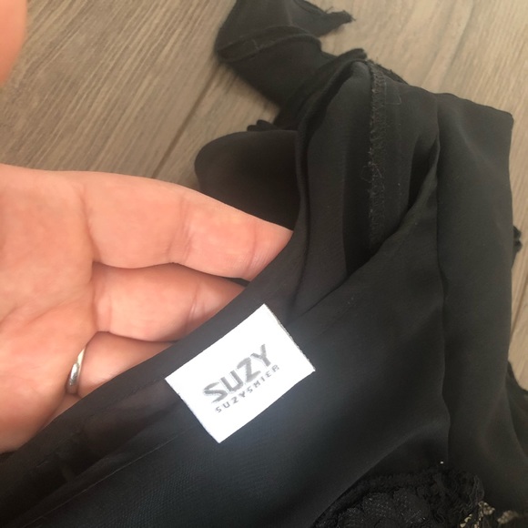 Elegant dress perfect for important occasions 💃 - Picture 2 of 2